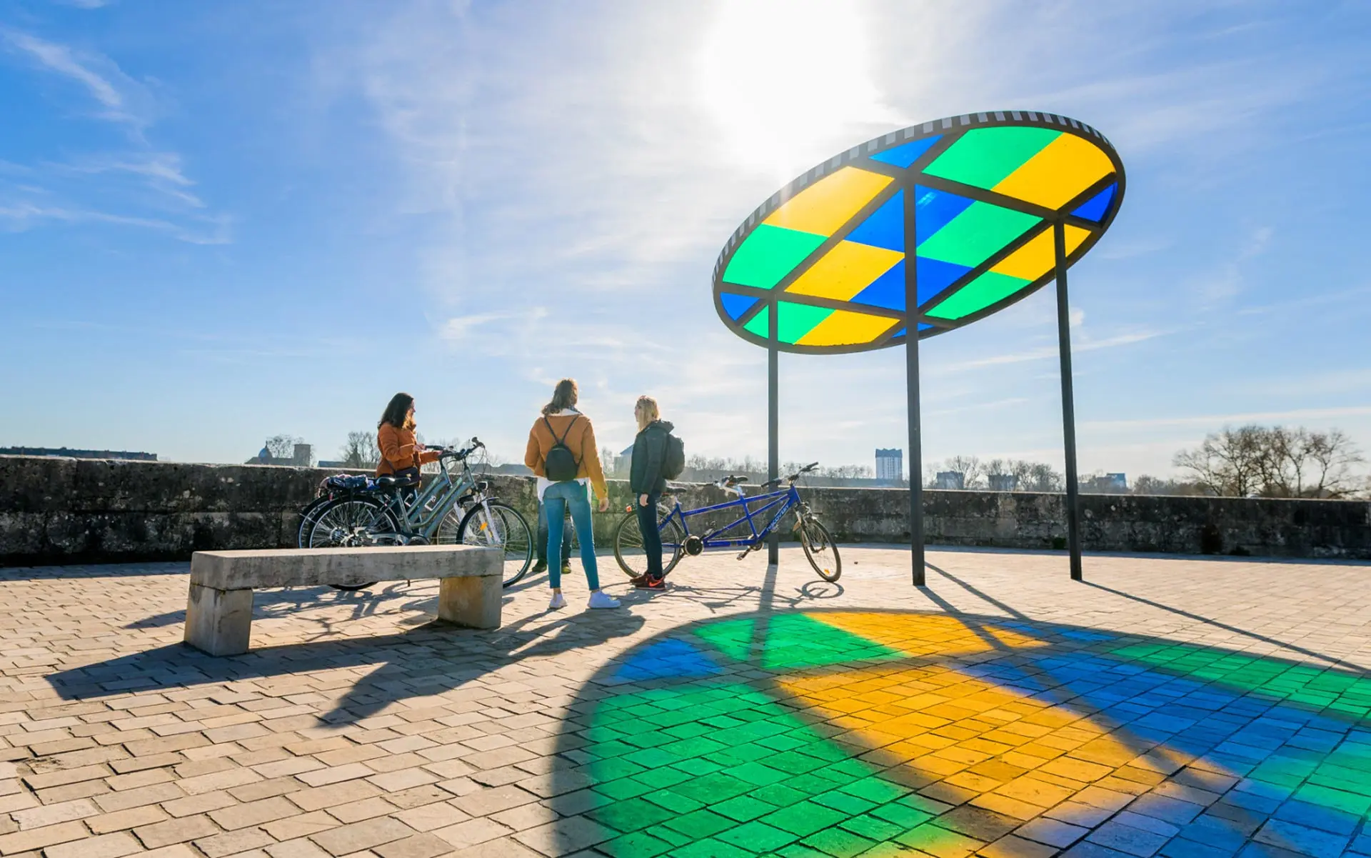 7-visite-de-la-ville-de-tours-street-art-tours-a-velo-jean-christophe-coutand-2032-12-31-high-43173