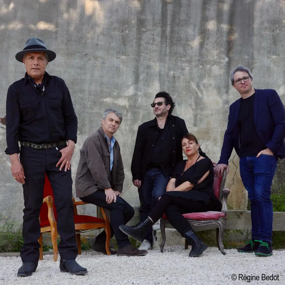 82-illustration_id-1755702660