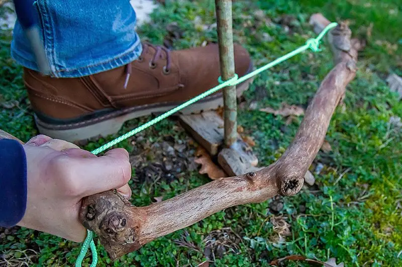 TVI - Apprendre le feu par friction