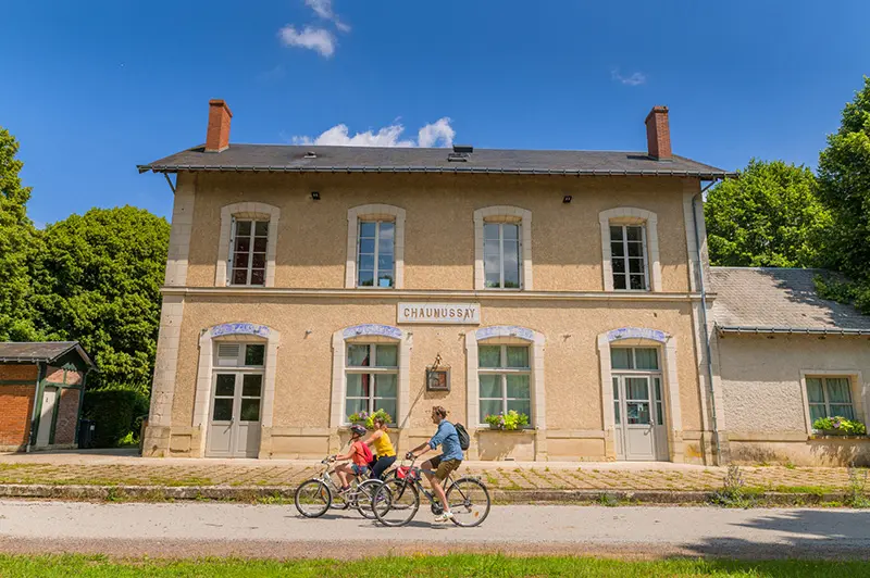 16_velos-sur-la-voie-verte-sud-touraine_jean-christophe-coutand_2031-12-31_high