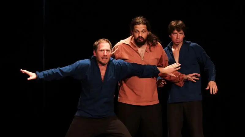 tournéeàvélo-theatre-manuscritdeschiens-chambourgsurindre-valdeloire