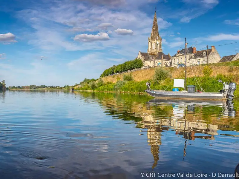 Bréhémont, indissociable de la Loire.