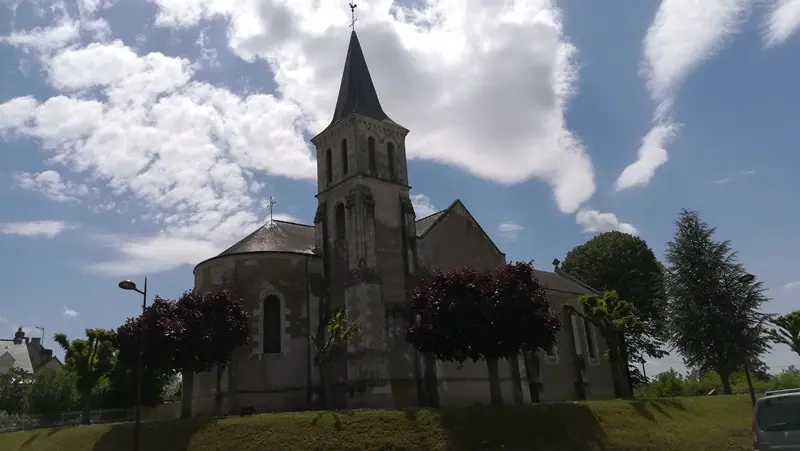 CUSSAY église Saint Pierre zq Liens extérieurs (3)