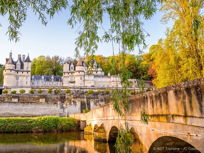 Château d'Ussé - Boucle vélo n°21 : la Belle au Bois dormant.