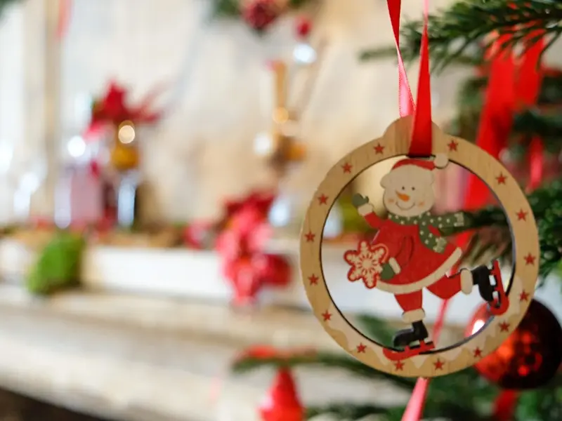 noel-bonhommedeneige-loches-valdeloire