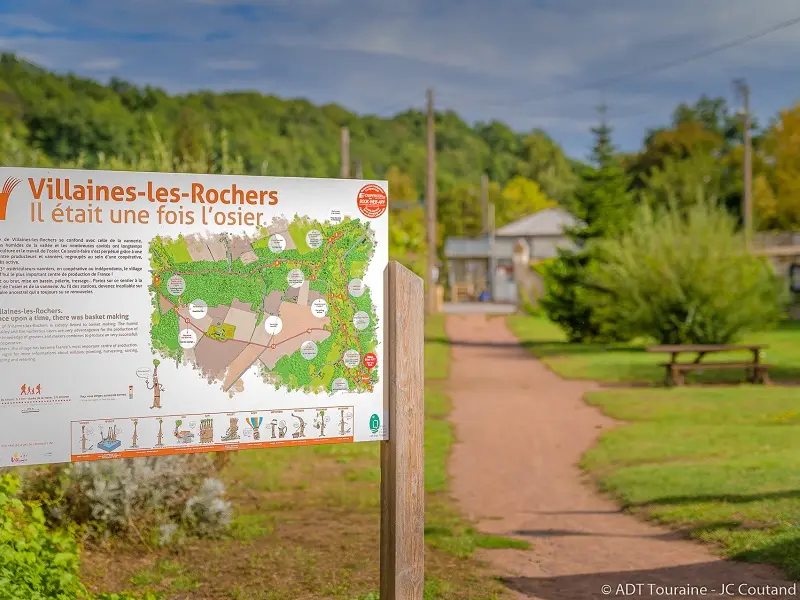 Entre osier et troglos : randonnée de Villaines-les-Rochers.