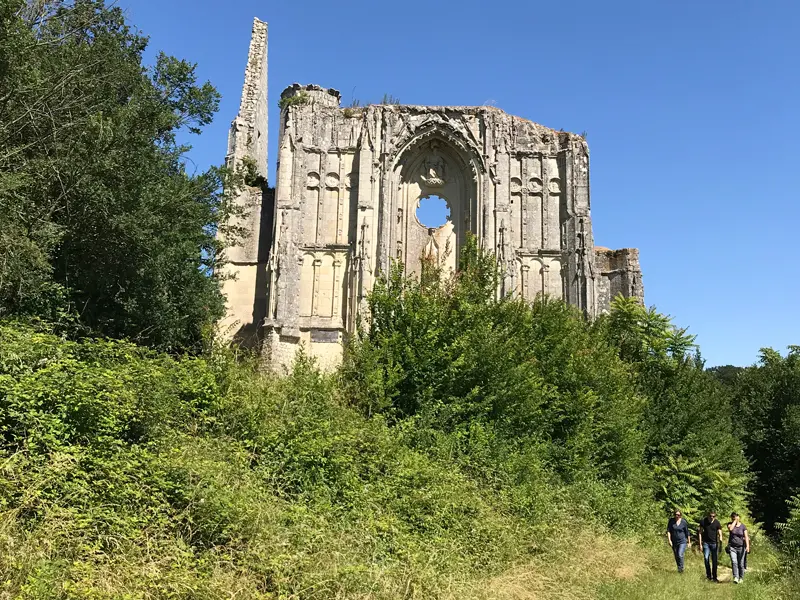 Collégiale Les Roches Tranchelion
