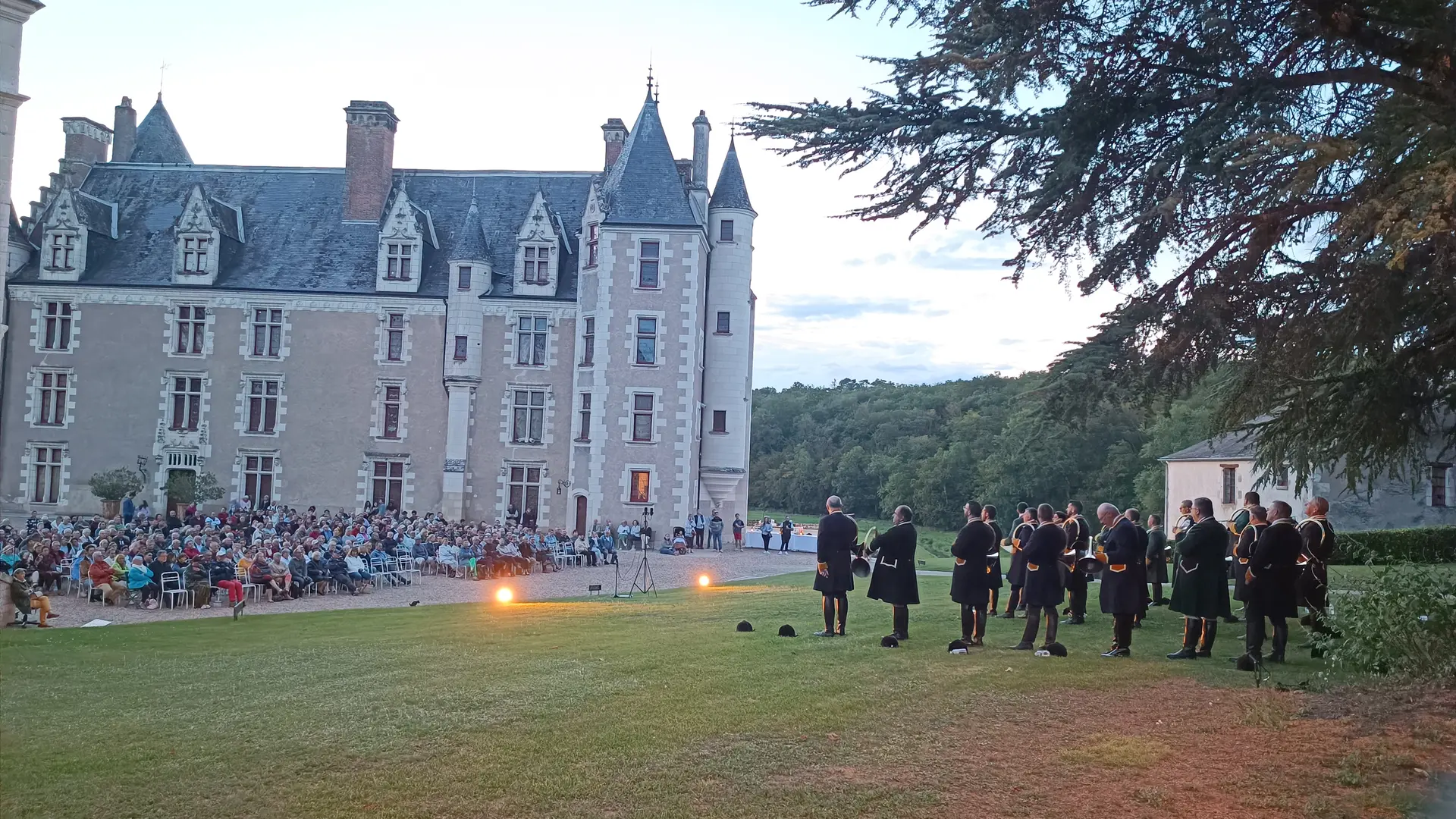 concert-trompes-chateau-montpoupon-1