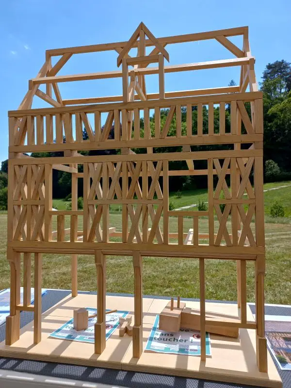 Maquette de maison à pans de bois