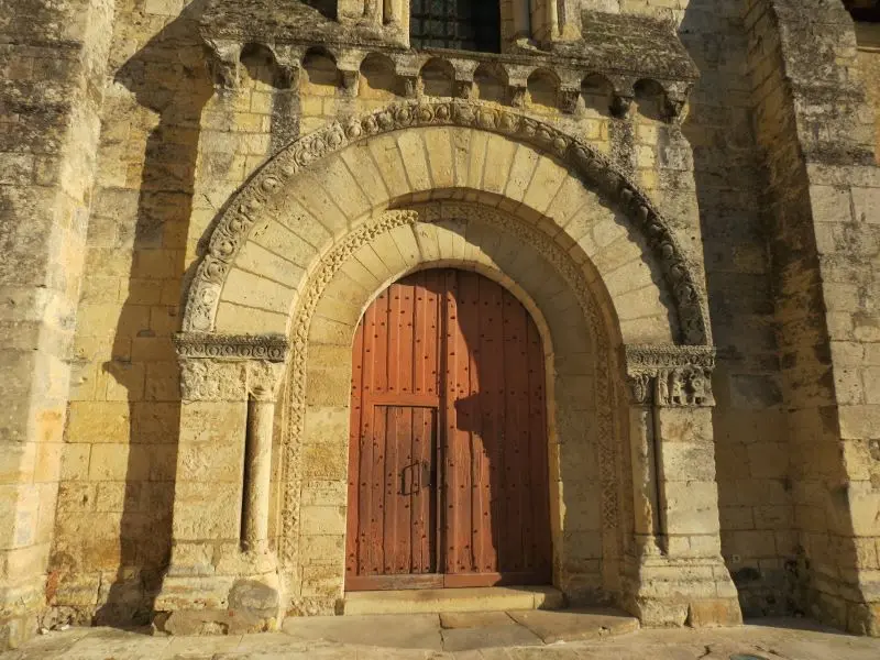 Portail de l'église de Vernou-sur-Brenne