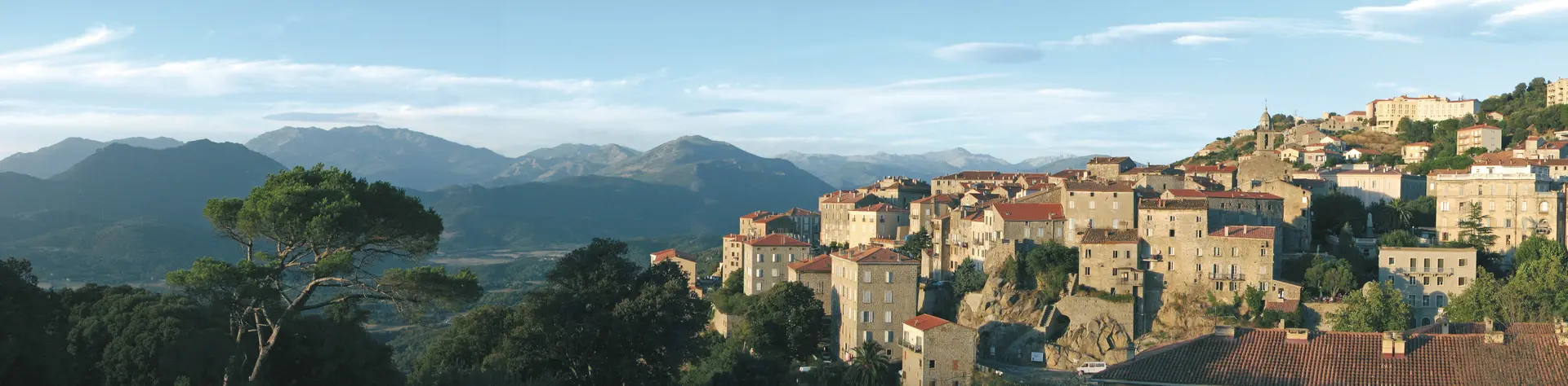 Sartène La plus corse des villes corses