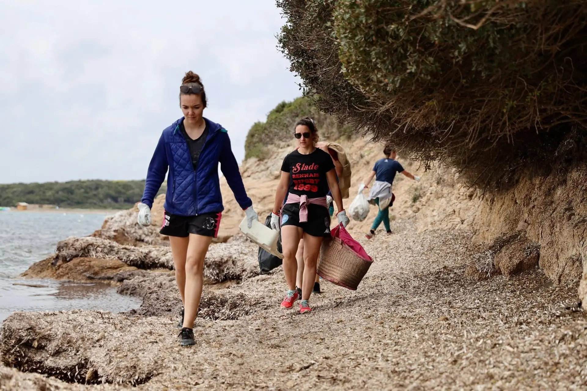 Nettoyage_plage_Bonifacio_Association_Water_Family