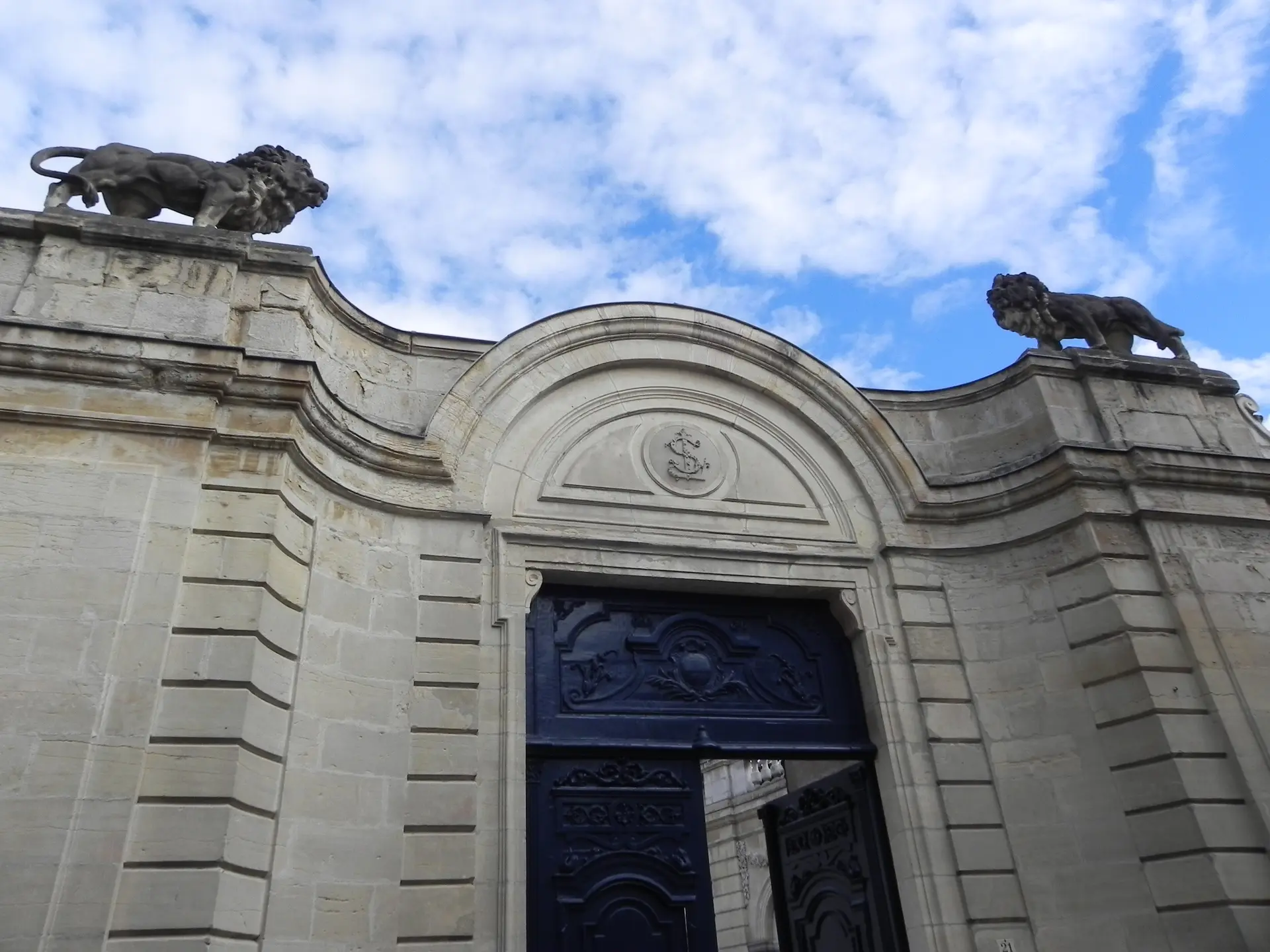 Hotel-Legouz-de-Gerland