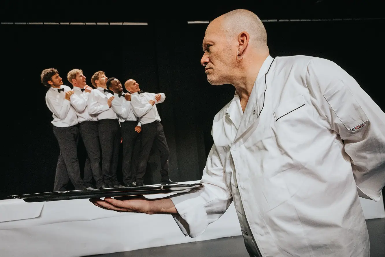 2024-10-04-Garçon un Kir-Artdam-V.Arbelet 247reduit