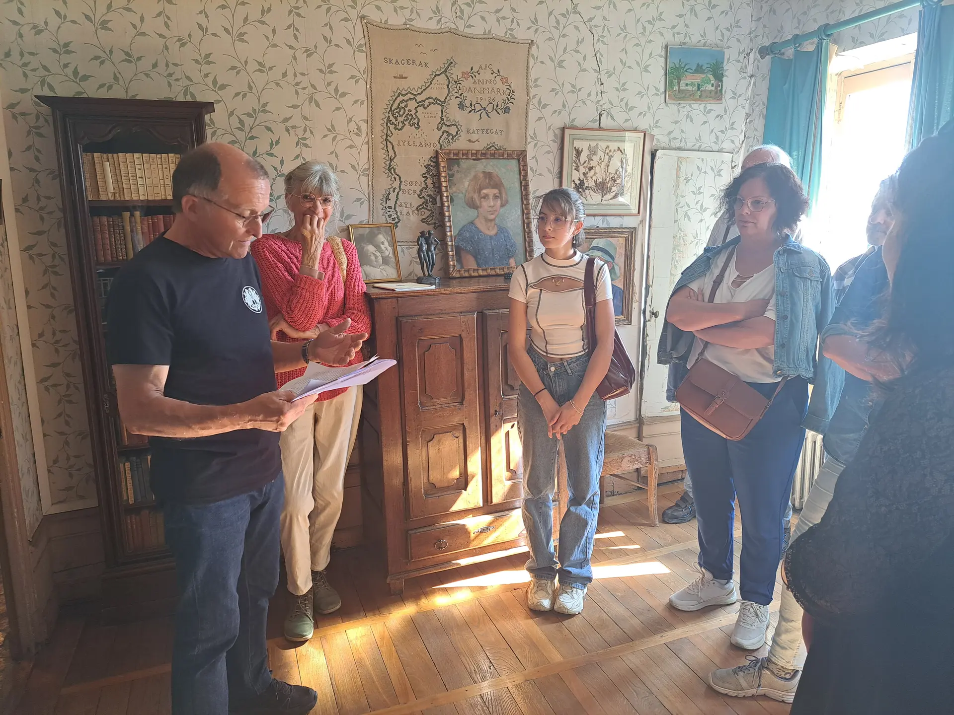 Visiteurs à la maison Jacques Copeau