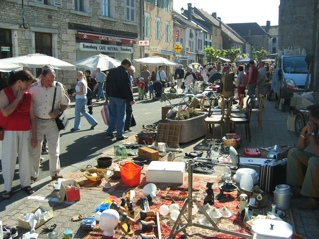 GRANDE BROCANTE DU 1ER MAI_2