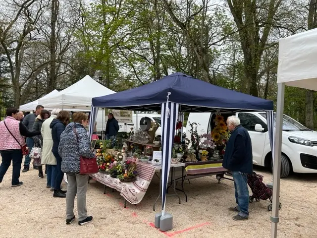 Châtenoy en Bresse - Marché de producteurs - Parc du Château - 2023