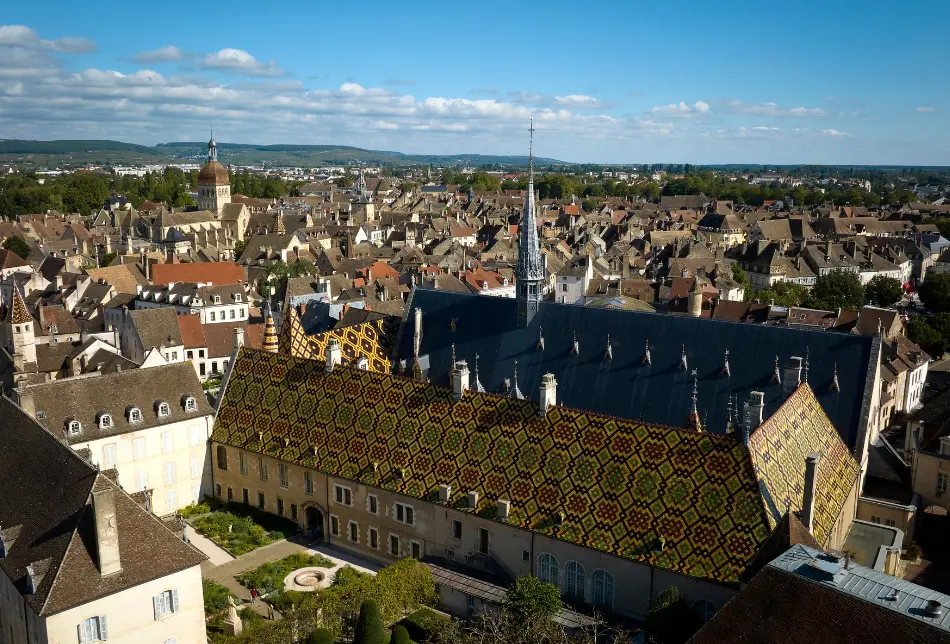 Cour d'honneur - Hôtel-Dieu - Hospices de Beaune