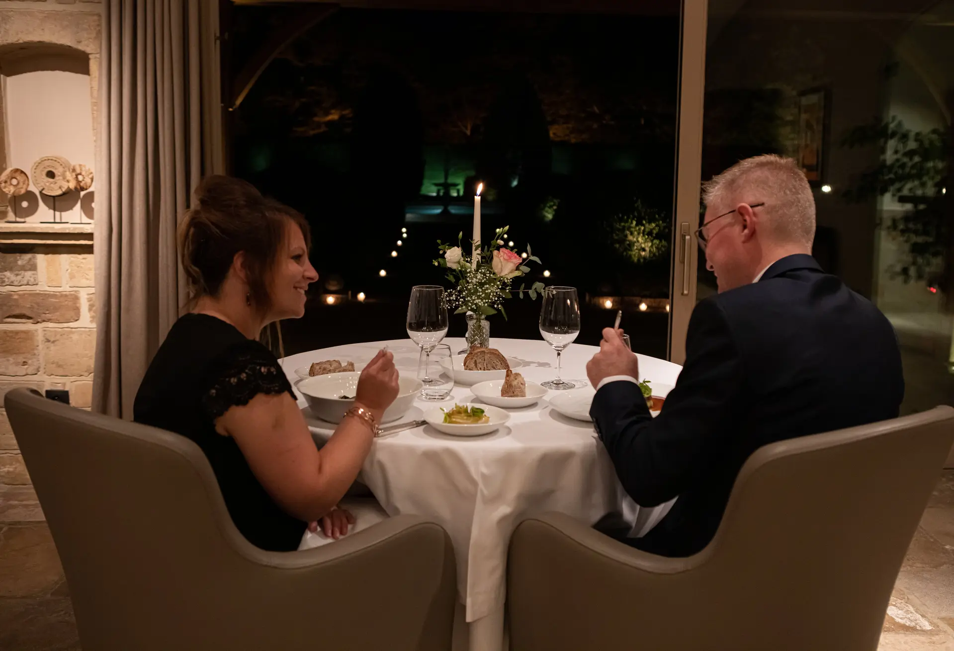 Hostellerie-de-Levernois_Restaurant-gastronomique-Table-de-Levernois_1 ©Kenzephoto