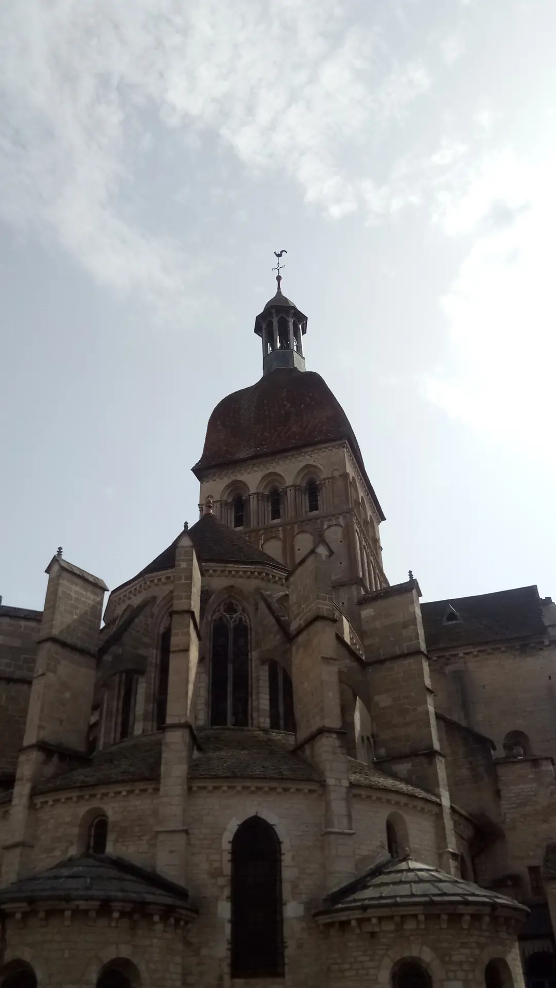 Chevet de la basilique Notre Dame de Beaune