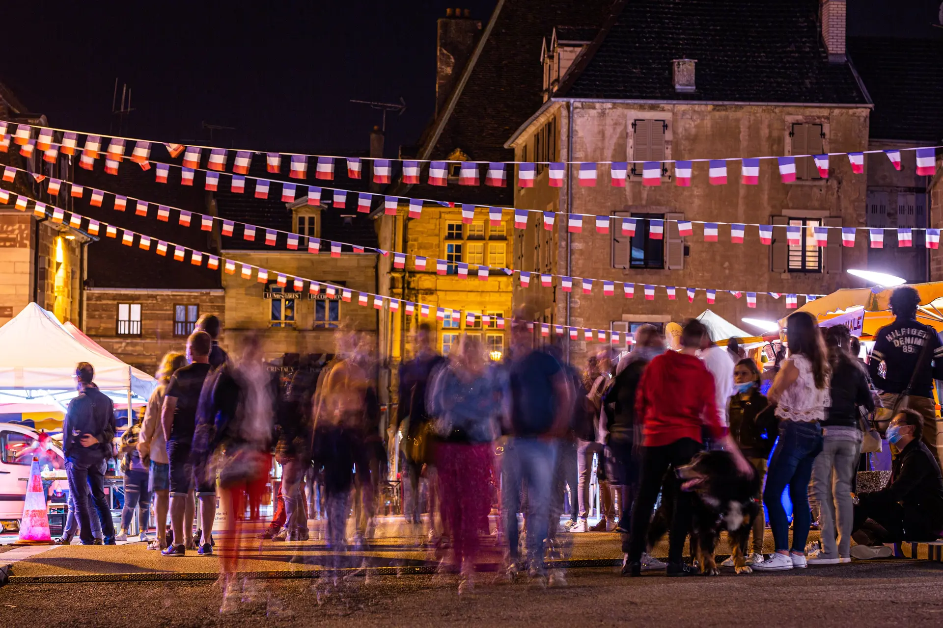 Luxeuil - les - Bains Vosges du Sud - Marché de Nuit  (74)