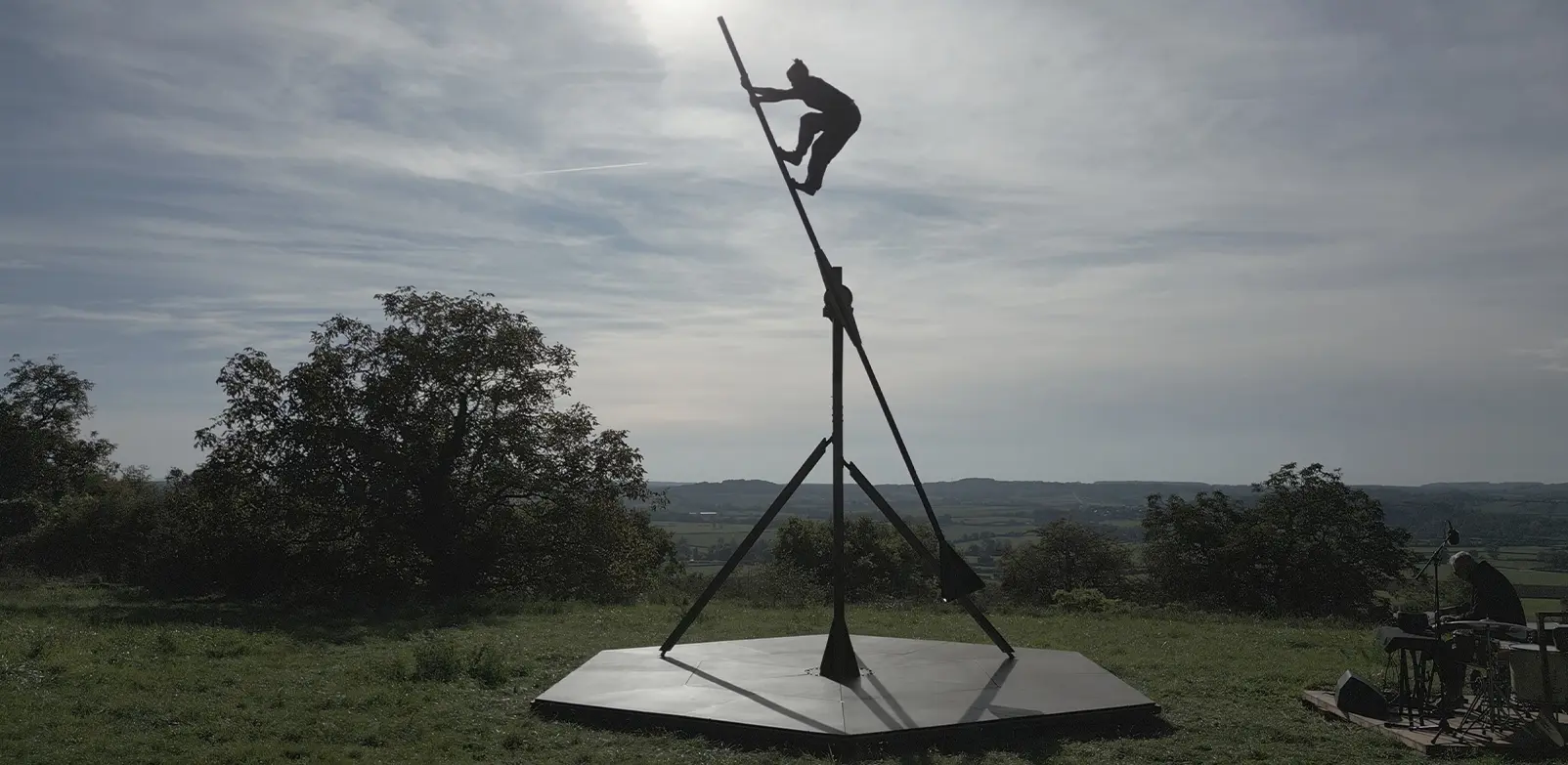 Par-delà l'horizon