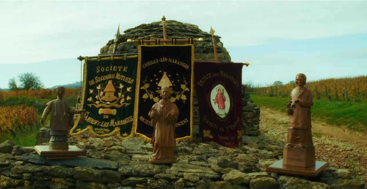 Bannière et Saints des maranges