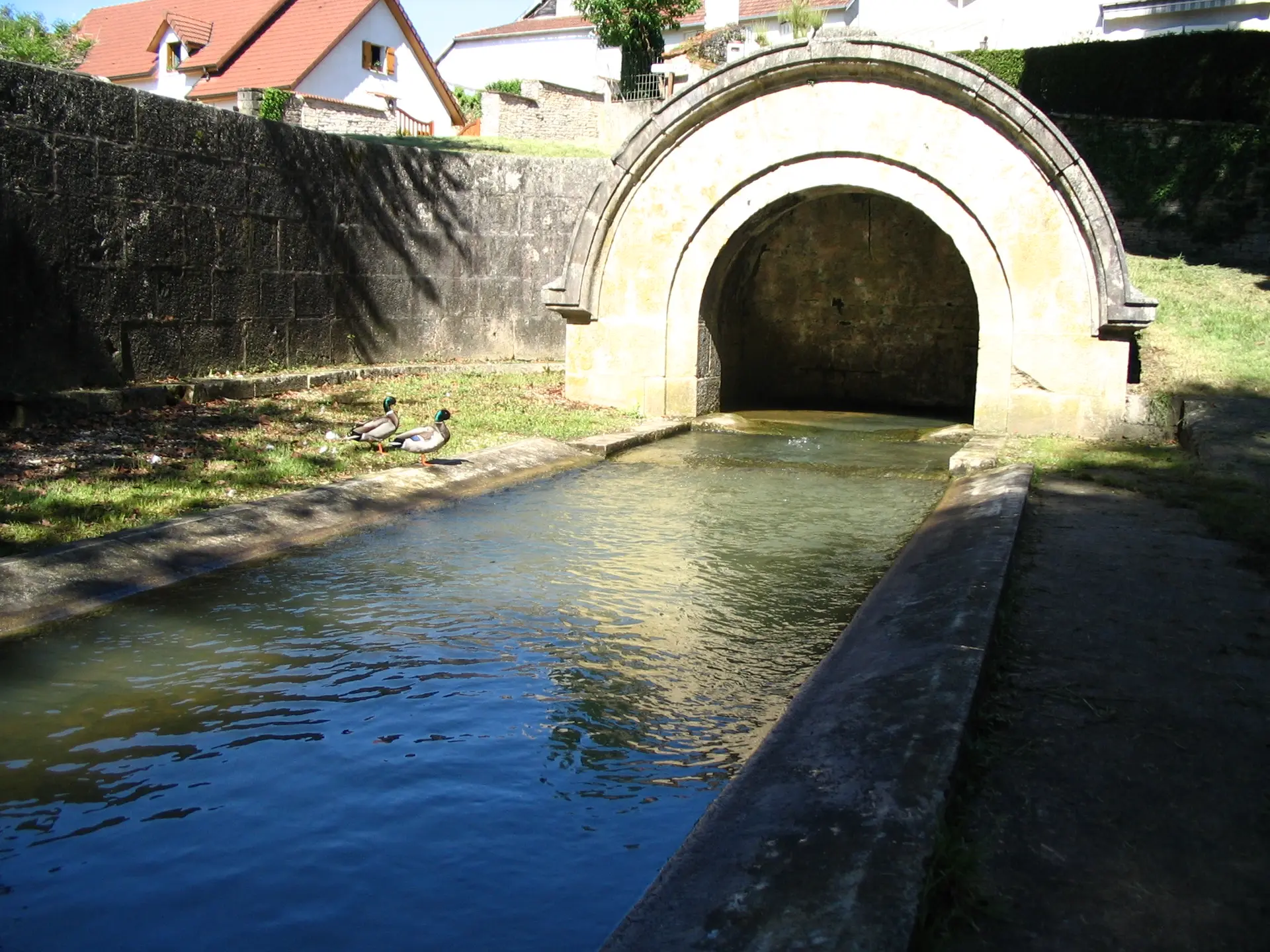 fontaine larie bis
