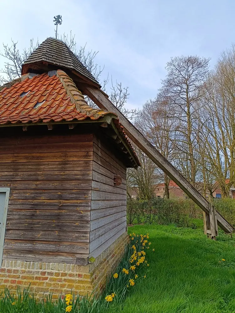 moulin a cheval de volckerinckhove extérieur