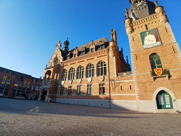 Visiter l'Hôtel de ville_1