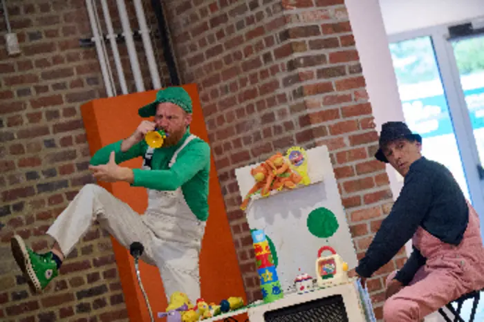 Toytoy, les colporteurs pouëtiques_1