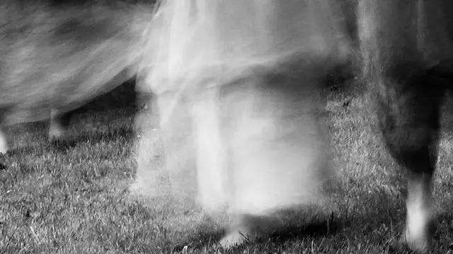 d_4cba9wRGW91W5h5oshvQ-Histoires de bonnes femmes © Anne Deberdt