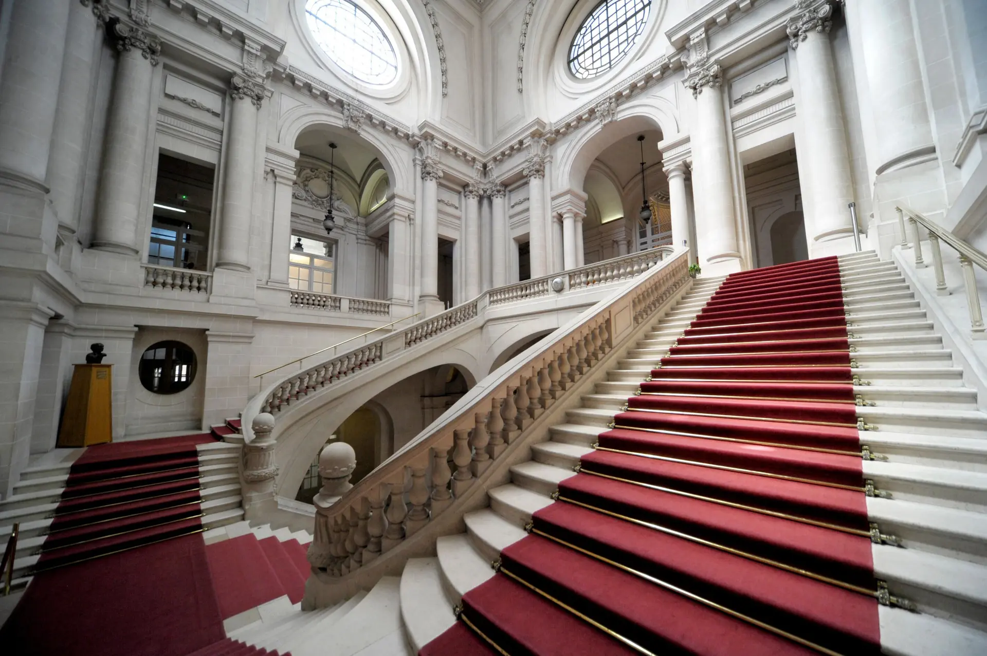 Visite guidée 100% accessible de l'hôtel de ville_1