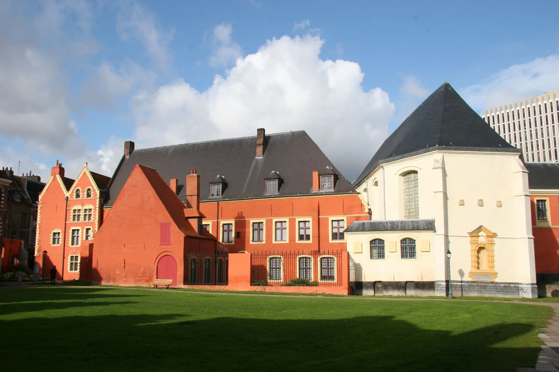 De l’hôpital médiéval au musée d’art et d’histoire de Lille_1