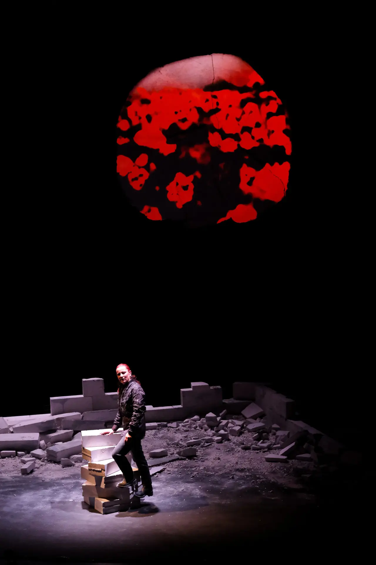 10-ANNE-CONTI-DESPENTES-Cie-In-Extremis-©Didier-Peron-2025-espace-barbara-agenda-valenciennes