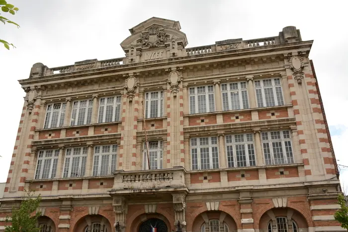 Visite guidée de l'école Léon Gambetta par les élèves_1