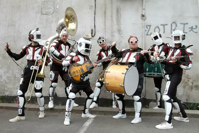 Les Belles Sorties été - BLITZ PÉRITEL (Fanfare - FR) - 
Erquinghem-Lys_1