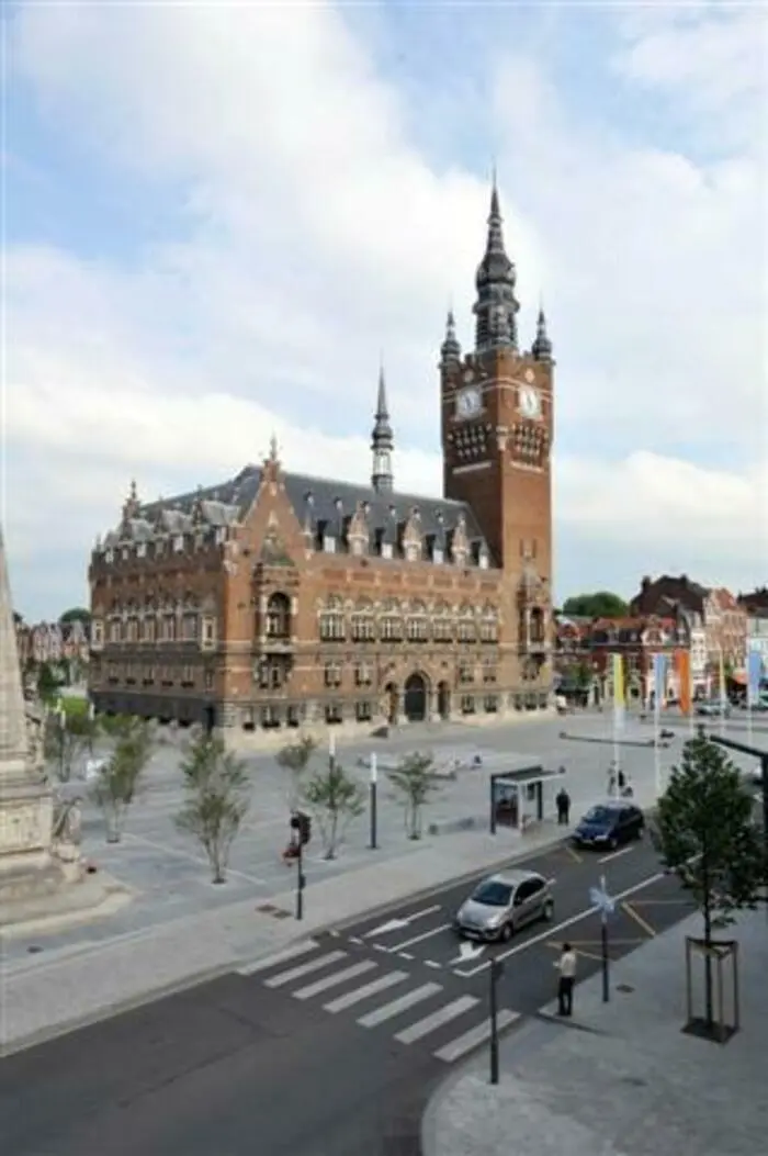 Visite guidée de l'Hôtel de Ville d'Armentières_1