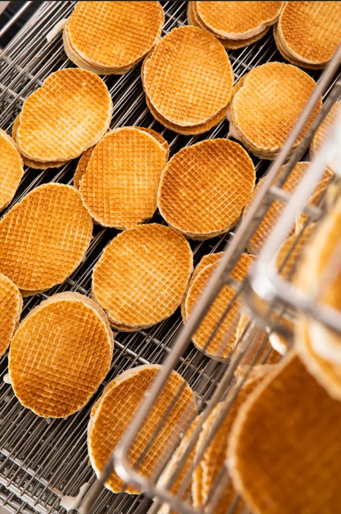 Visite de l'atelier de fabrication de Gaufres Fourrées de la Biscuiterie Eugène Blond_1