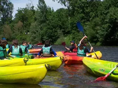 Descente accompagnée et commentée en kayak