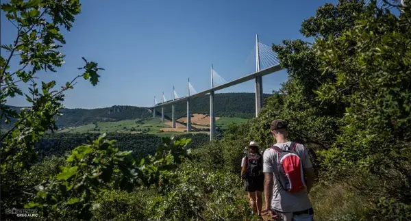 Randonnée au Viaduc de Millau - Maison des Accompagnateurs