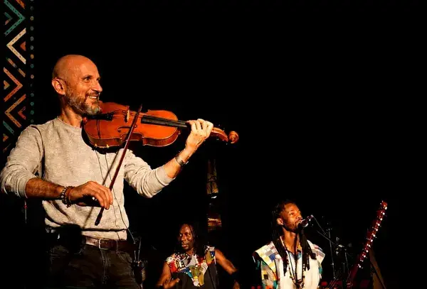 Mardi 11 août : Bouba et Manko au cœur du cirque de Saint-Géniez