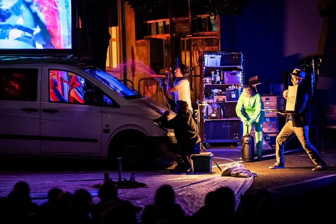 «En attendant la vague»