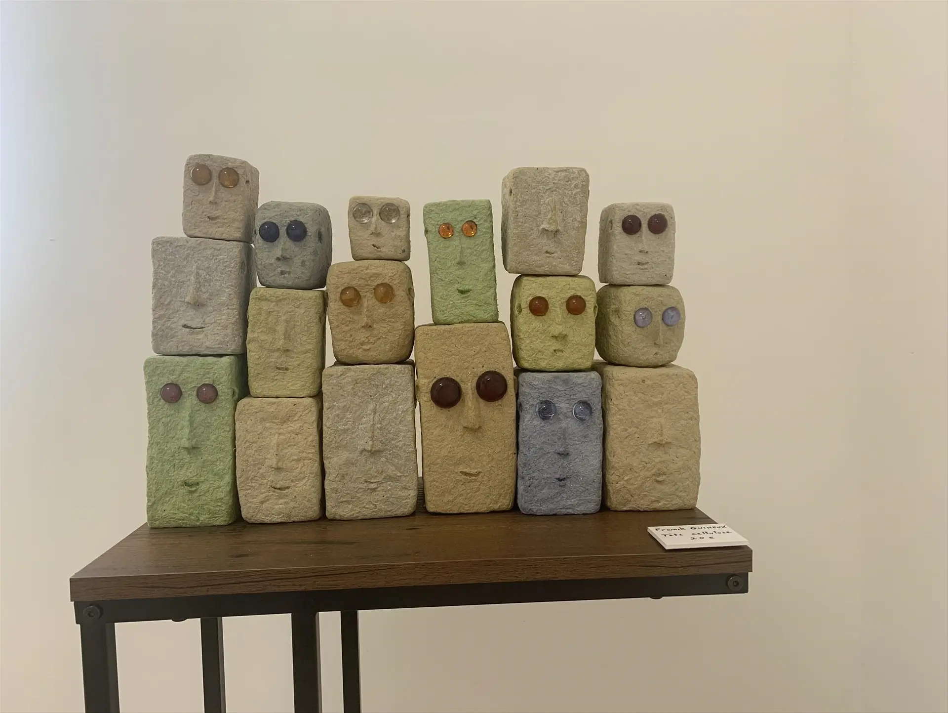 Têtes en papier