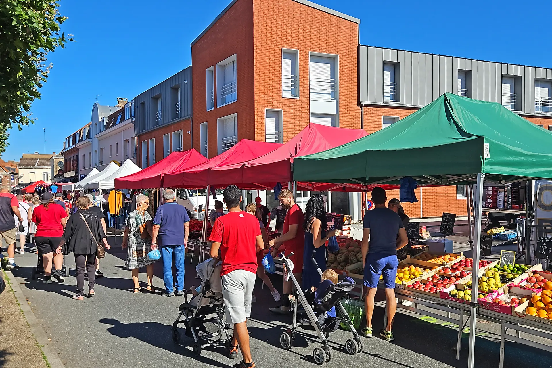 Fête Communale d'Arques, marché monstre