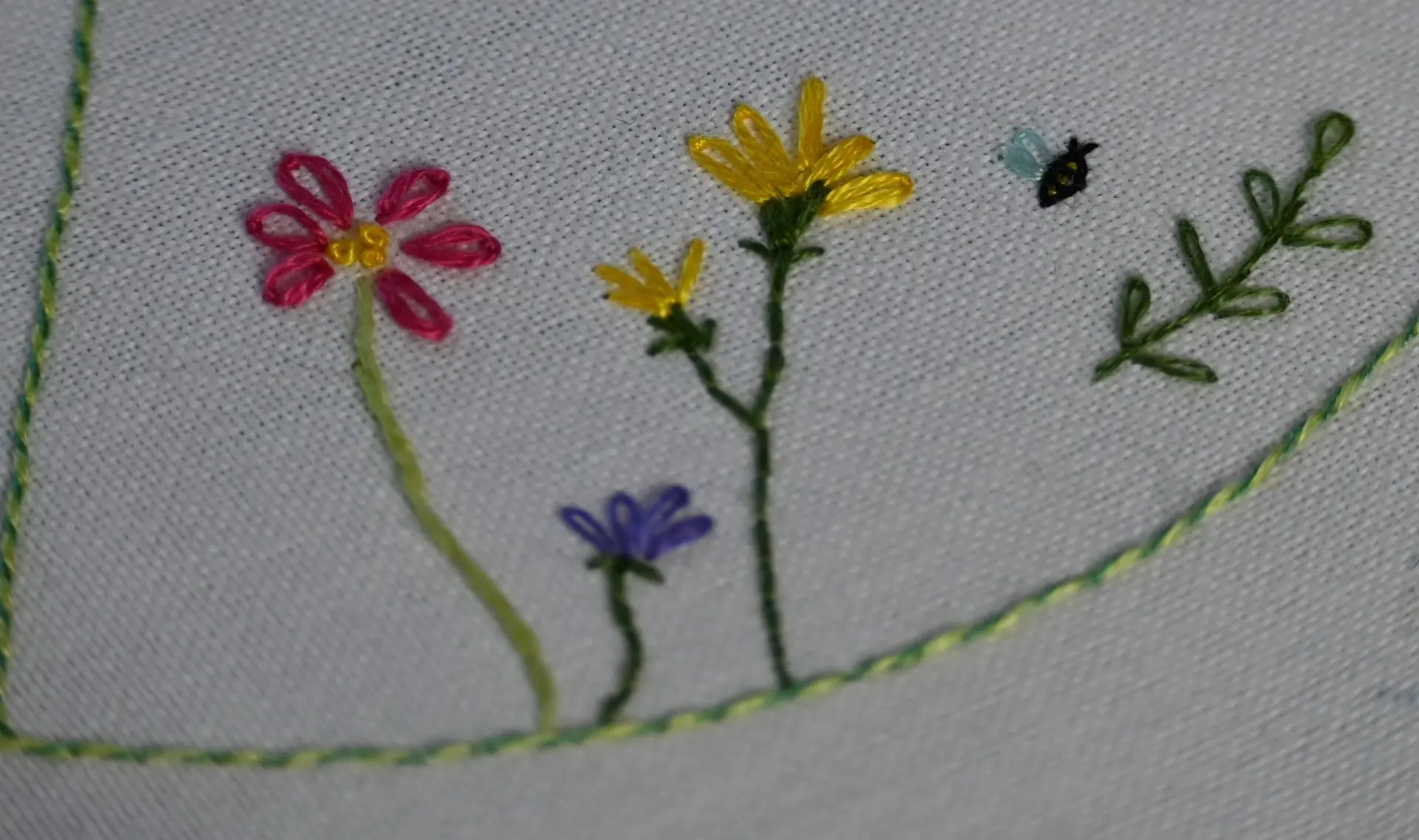 Broderie-Printemps_détail