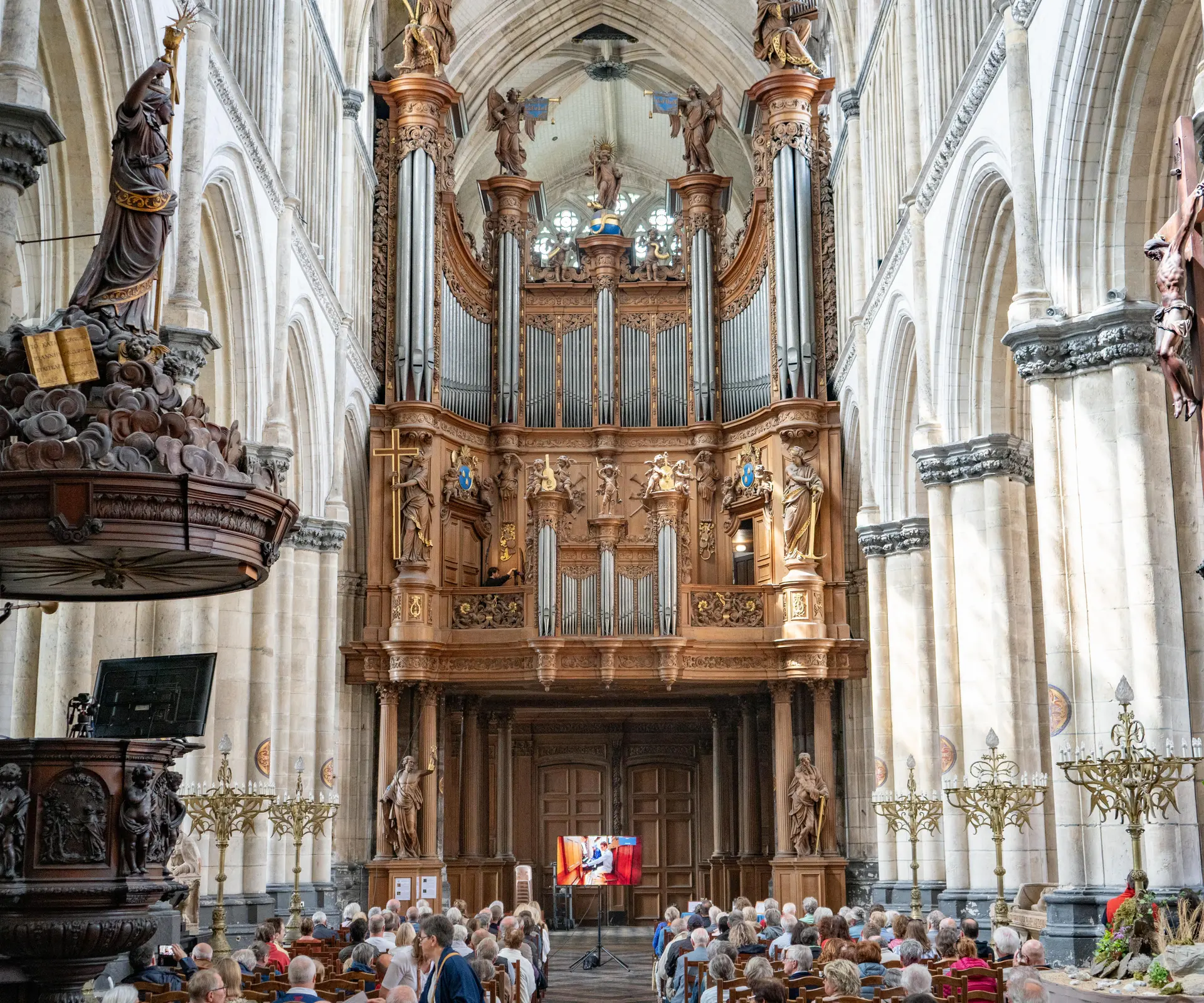 3 - Événement Tribune d'Artistes - Cathédrale Notre-Dame de Saint-Omer © Tourisme en Pays de Saint-Omer (1)