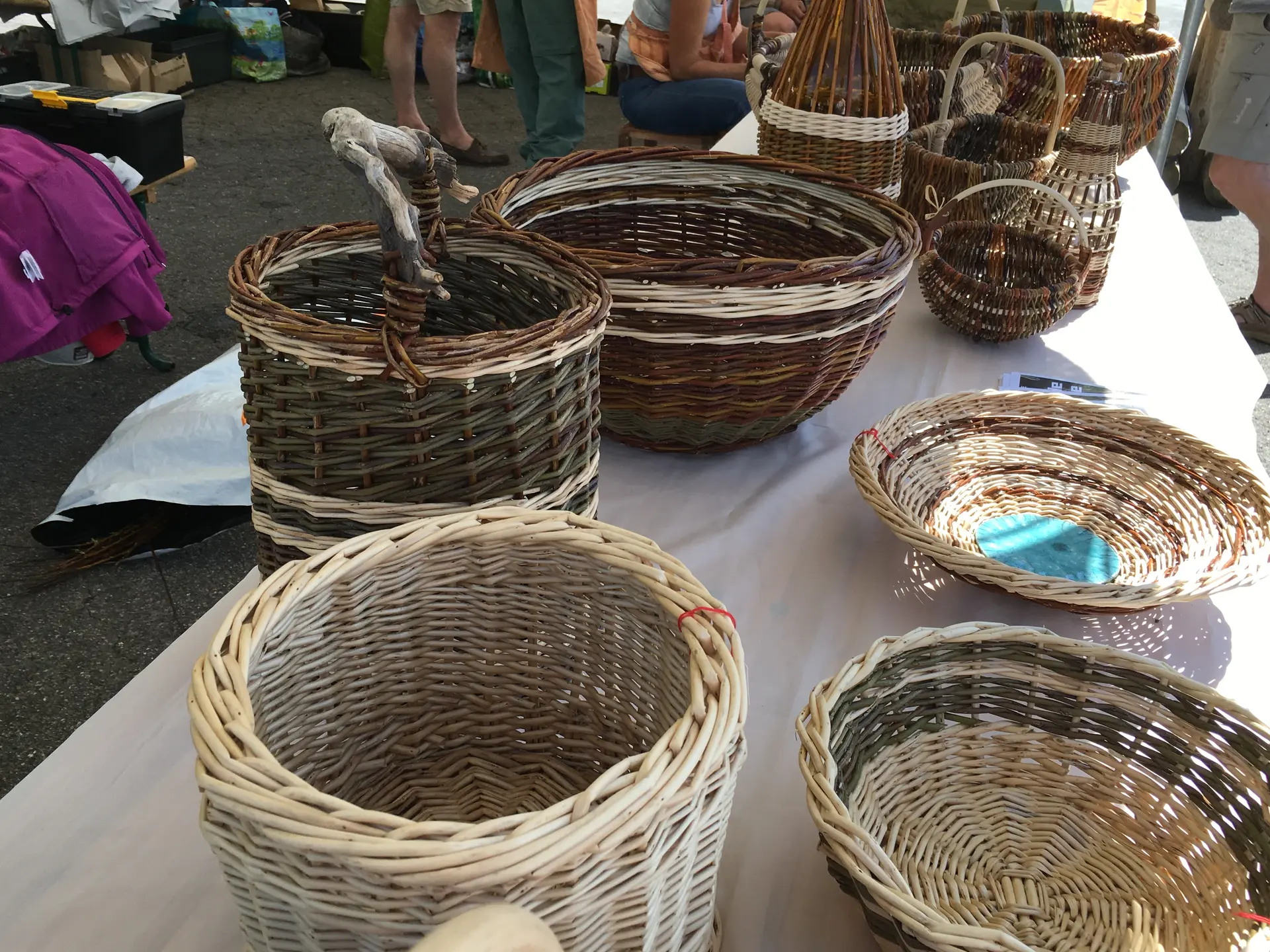 démonatration de vannerie