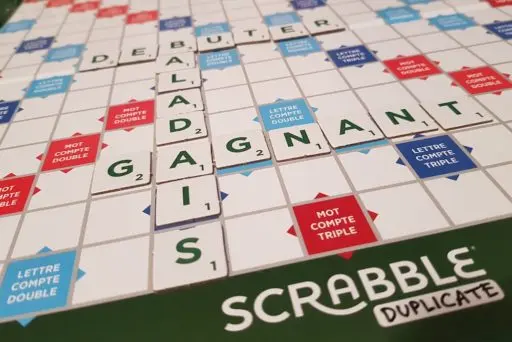 plateau de Scrabble