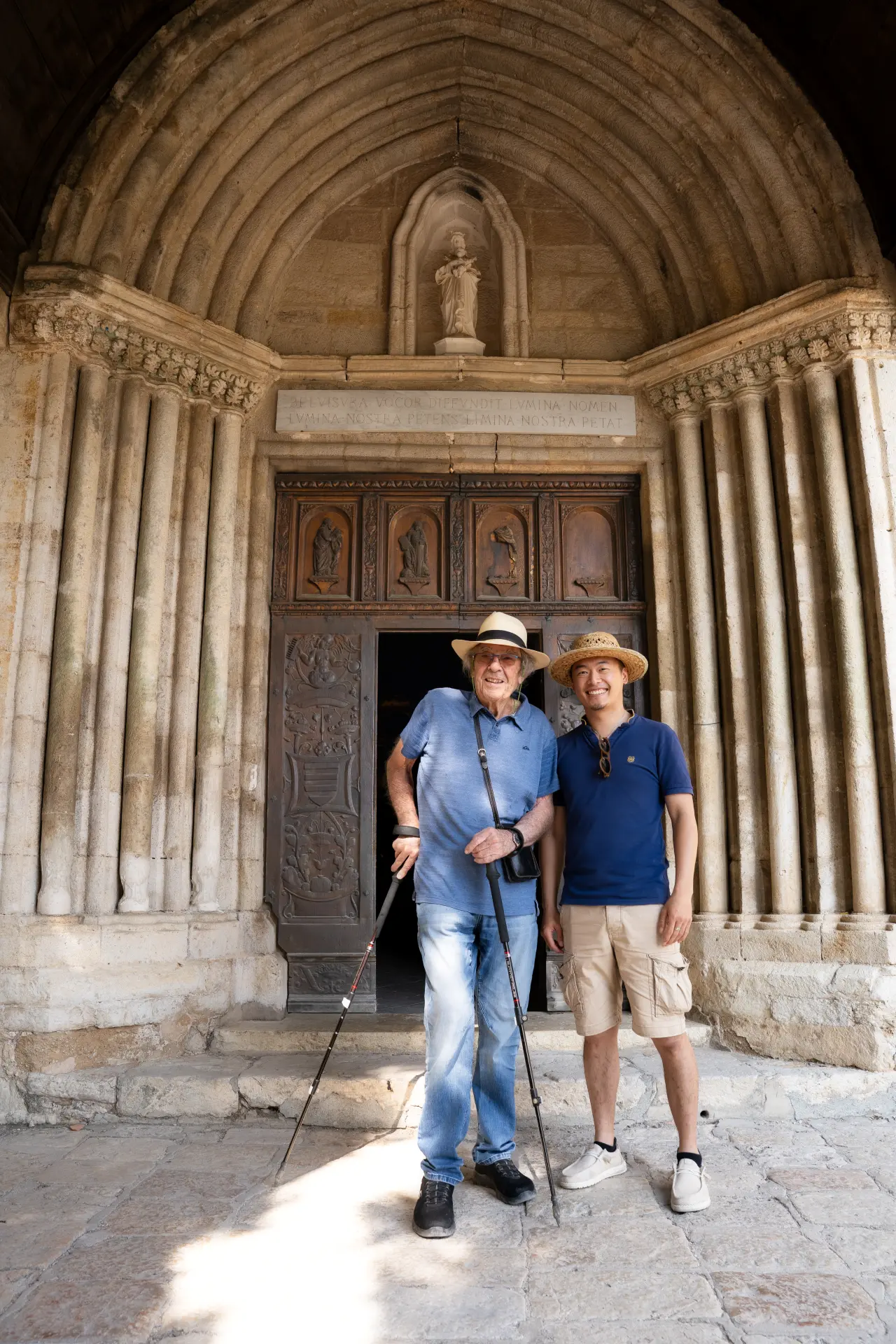 Présentation du livret Le Portail avec Jacques Lecugy & Luc Vang_Moustiers-Sainte-Marie